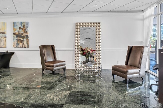 Building Photo - 3700 Galt Ocean Dr