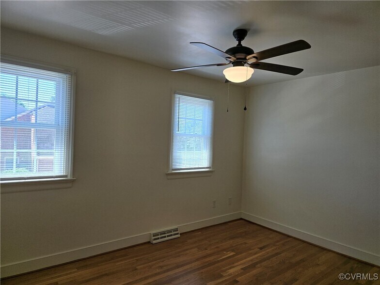 Building Photo - 3812 Hermitage Rd