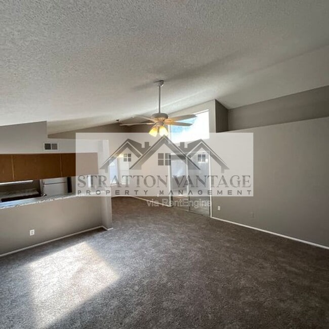 Building Photo - 3893 W Denver St