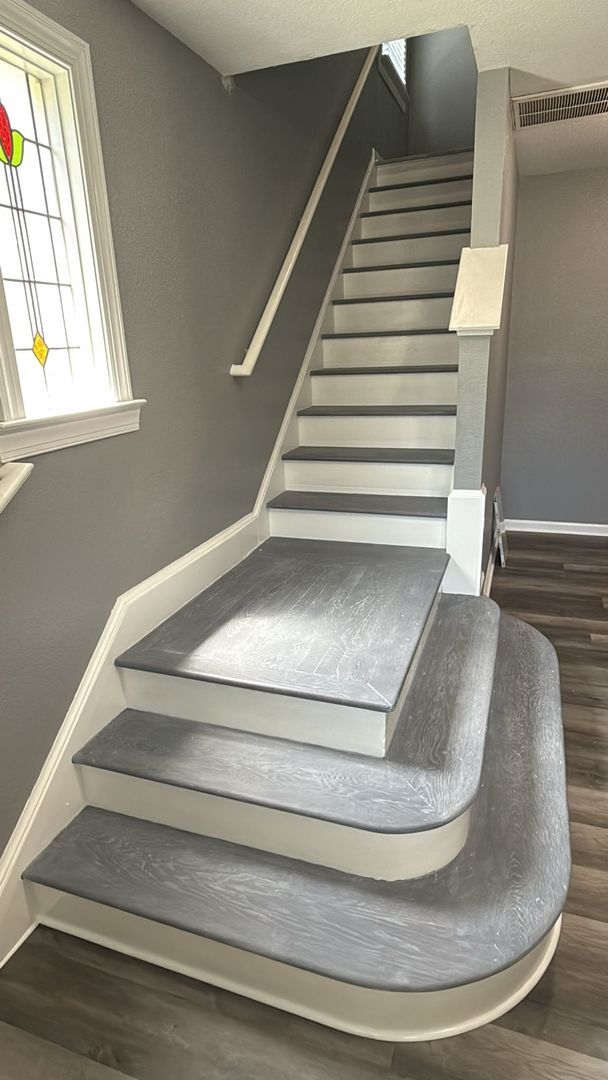 Building Photo - 4 bedroom 3 baths single family house clos...