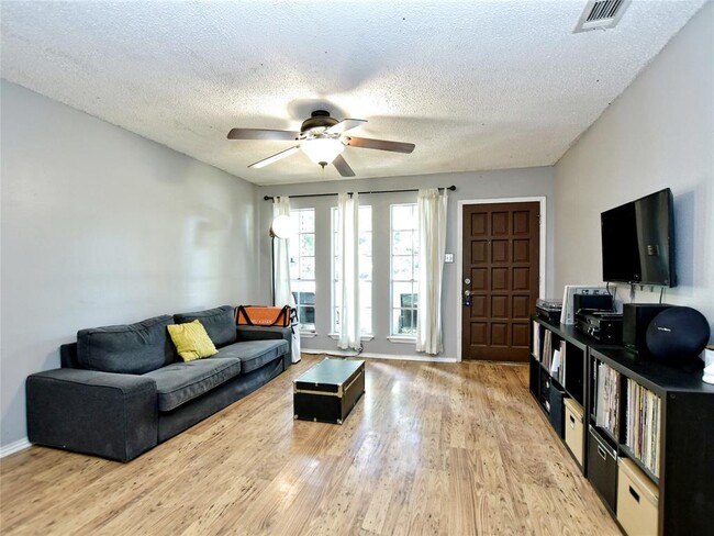 Building Photo - 4911 Aberdeen Cir