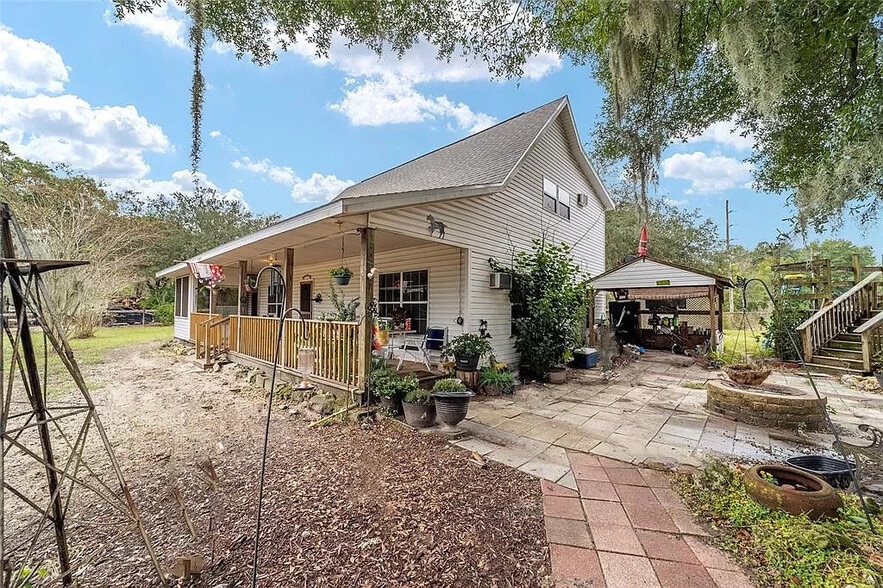 Primary House - 13691 E Hwy 25