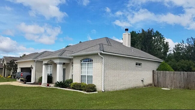 Building Photo - 7204 Southwind Dr