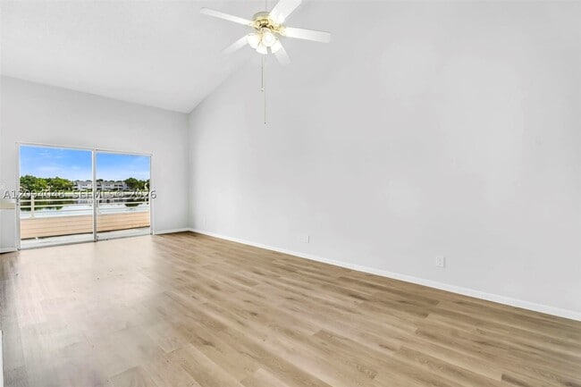 Building Photo - 3433 NW 44th St