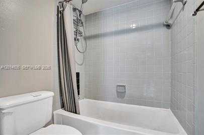 Building Photo - 2871 N Oakland Forest Dr