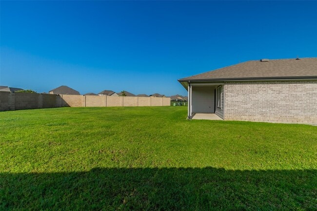 Building Photo - 10627 Great Basin Dr