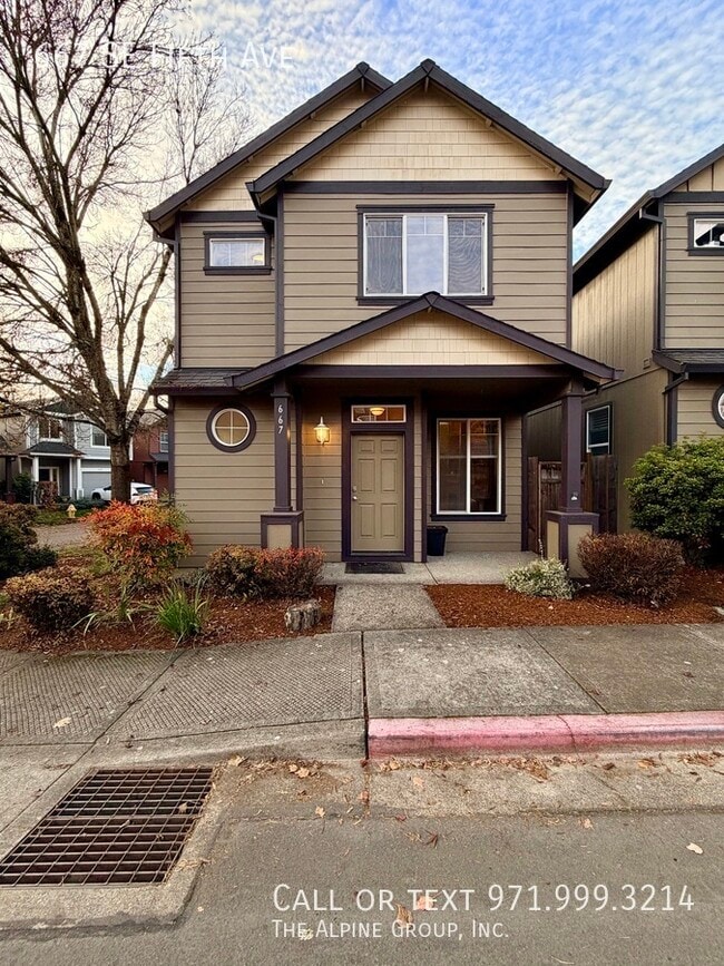 Building Photo - 667 SE Fifth Ave-