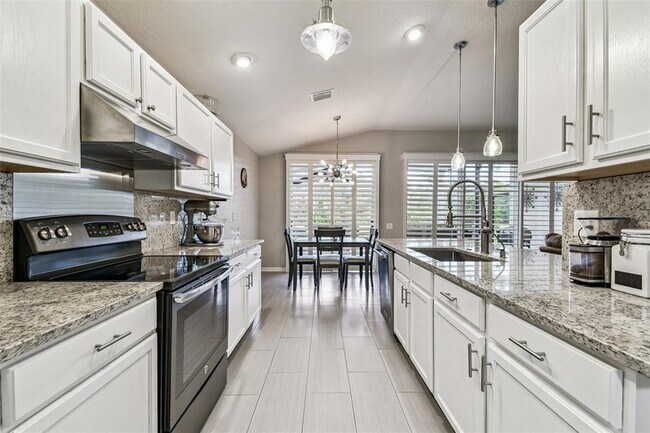 Building Photo - 5354 Lookout Pass