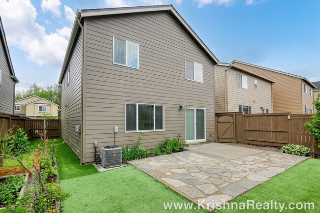 Building Photo - Stunning 4 Bedroom | 2.5 Bathroom Home | Sought-After North Bethany at Abbey Creek | Spectacular ...