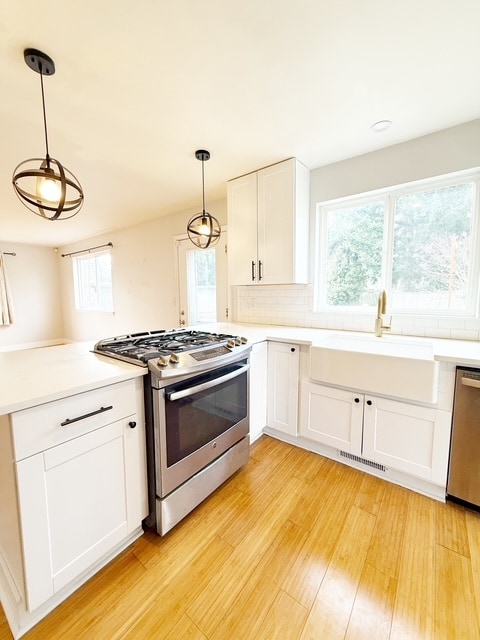 Building Photo - 19569 23rd Ave NE