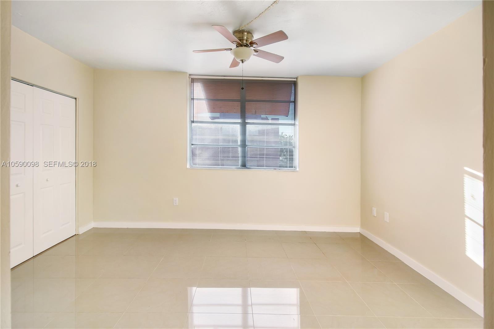 Building Photo - 270 NE 142nd St