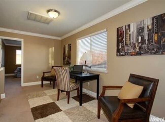 Building Photo - Beautiful 4-Bedroom Home in West Roseville – Available Now! SEE VIDEO