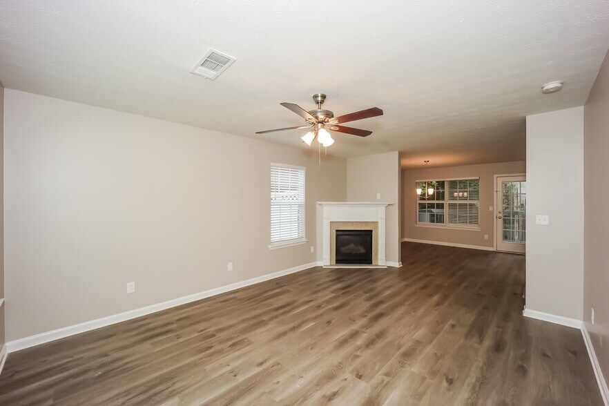 Building Photo - 2534 Walter Way