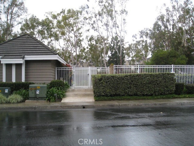 Building Photo - 25 Morning Breeze