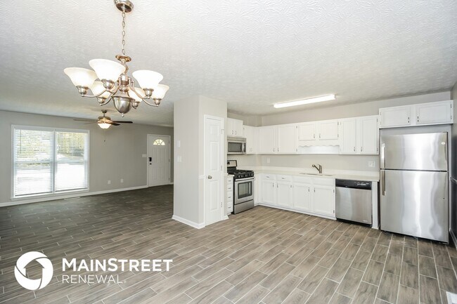 Building Photo - 333 Oak Landing Cir
