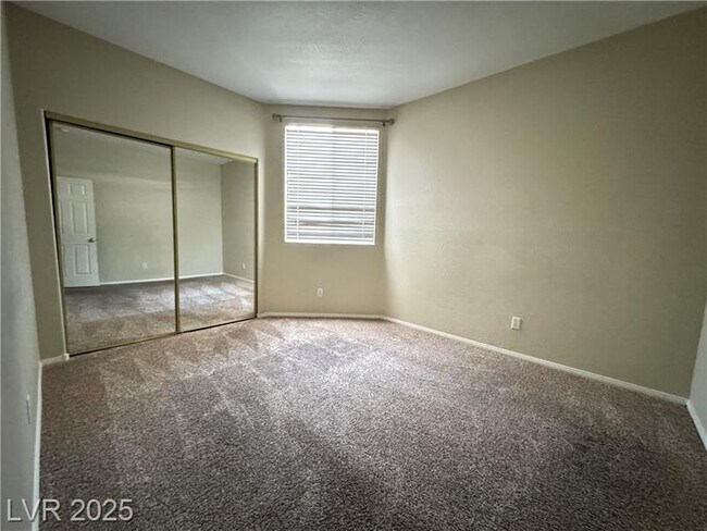 Building Photo - 9805 Echo Hills Dr