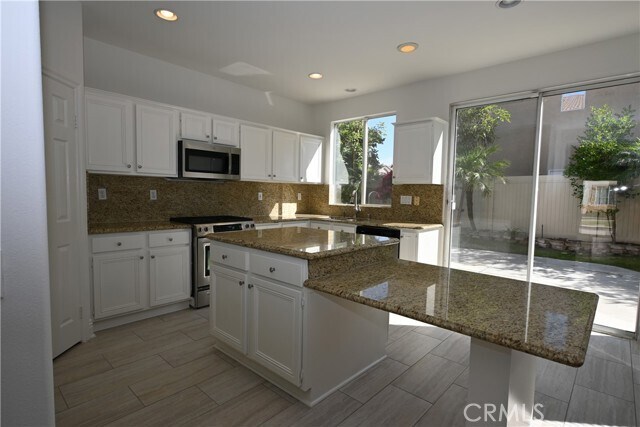 Building Photo - 37 Amoret Dr