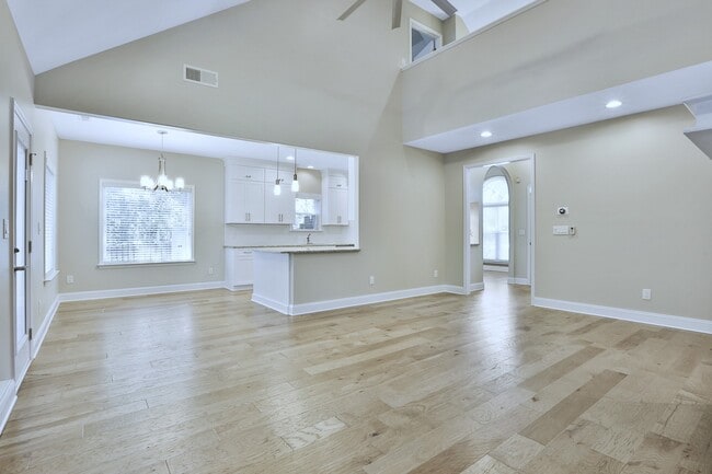 Family/Living Room - 300 Vendella Cir