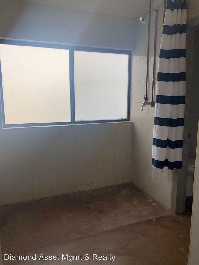 Building Photo - 1810 N 16th St