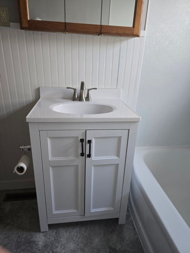 Building Photo - 705 Taylor St