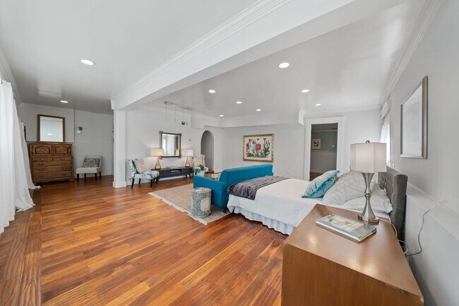 Building Photo - 35 Franciscan Way