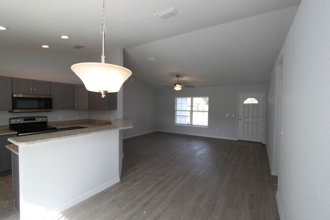 Building Photo - Spacious 3-Bedroom Home with No HOA, Pet-Friendly & Natural Gas – Summerfield Living