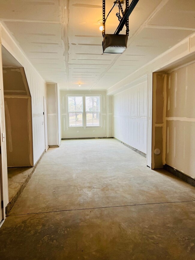 Building Photo - 3635 S Tryon St