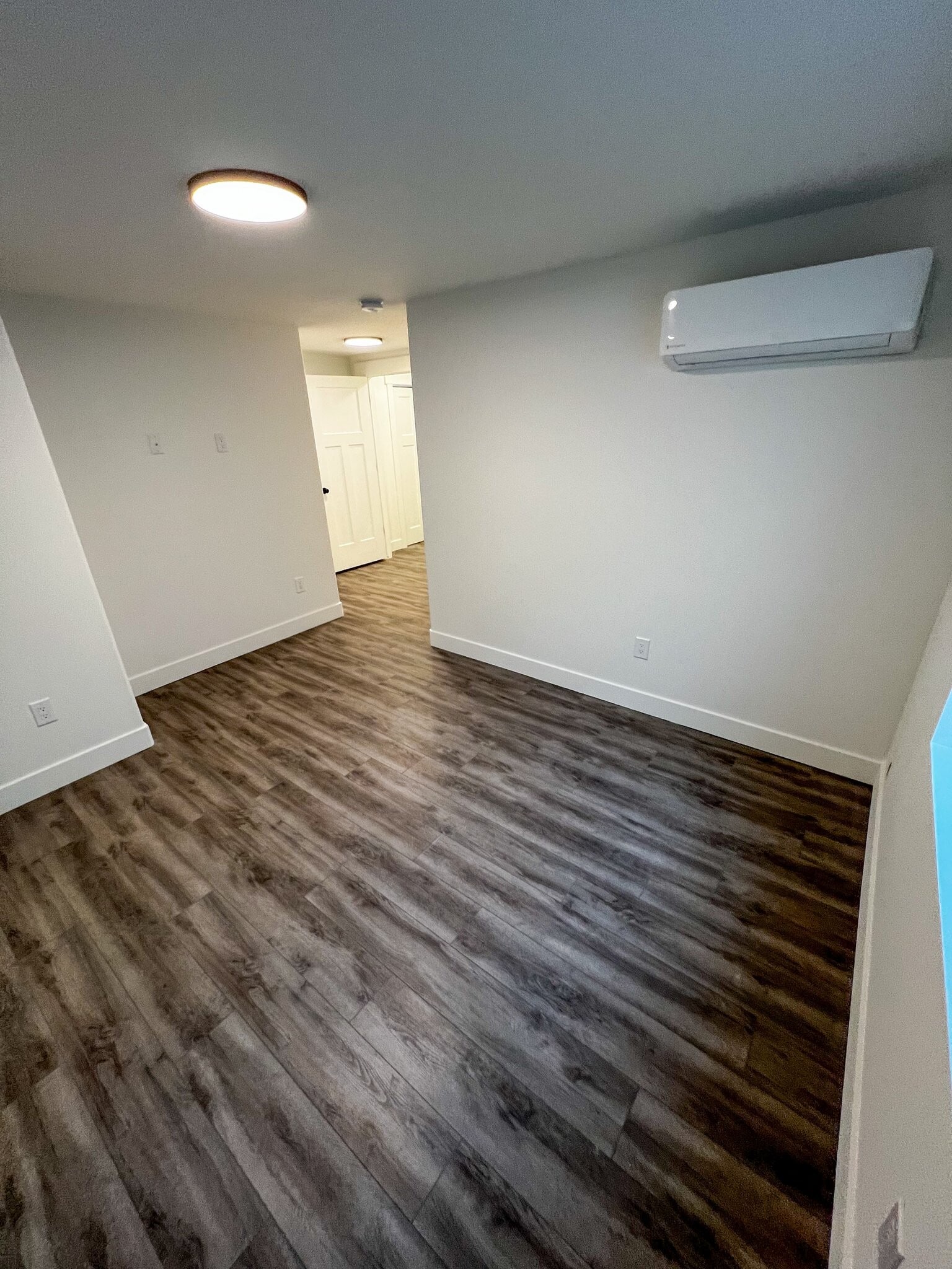 Building Photo - 8848 Daisy View Ln