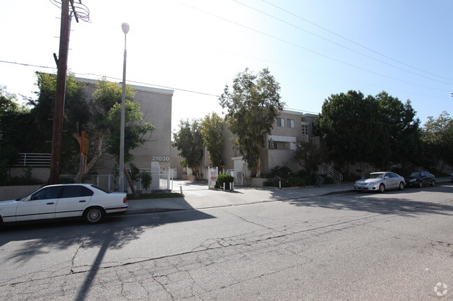 Building Photo - Valley Village So. Apartments