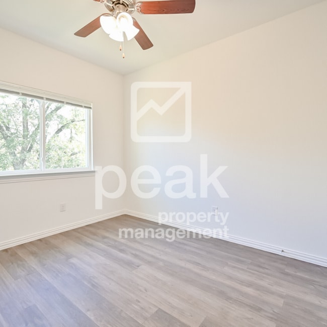 Building Photo - Just in time for SUMMER! Beautiful home re...