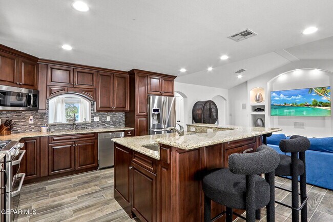 Building Photo - 1316 Hookridge Dr