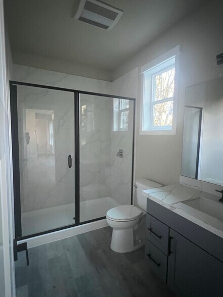 Building Photo - 11416 8th Ave S