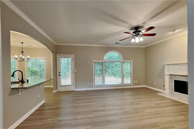 Building Photo - 3174 Vickery Dr NE