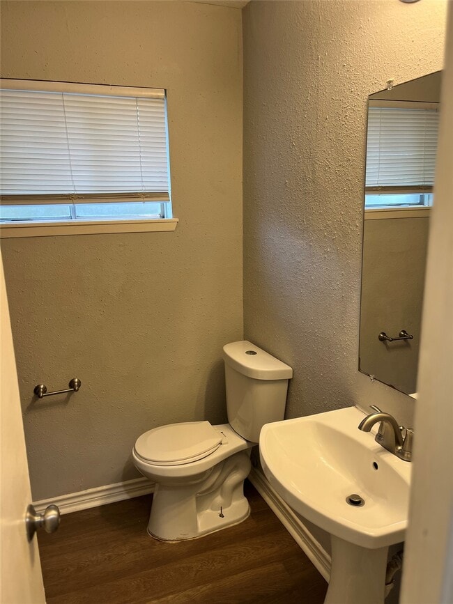 Building Photo - 5142 Madden Ln