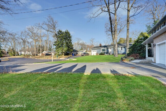 Building Photo - 22 Brookside Ct