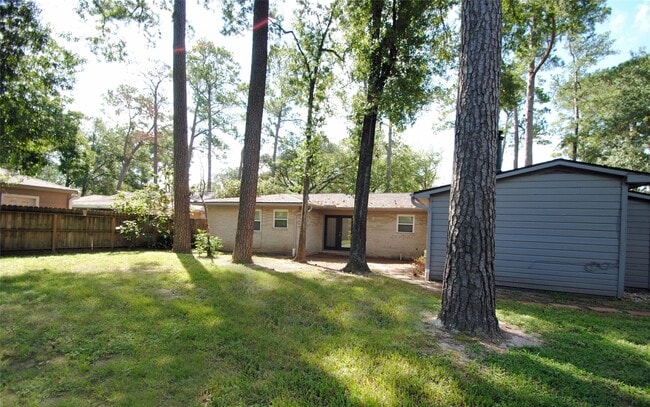 Building Photo - 10034 Cedardale Dr