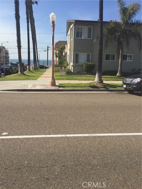 Building Photo - 1511 S Catalina Ave