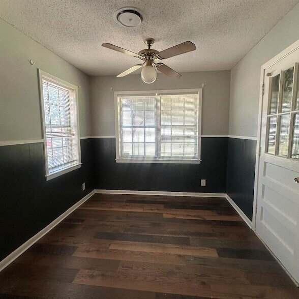 Building Photo - 5364 Santa Monica Cove