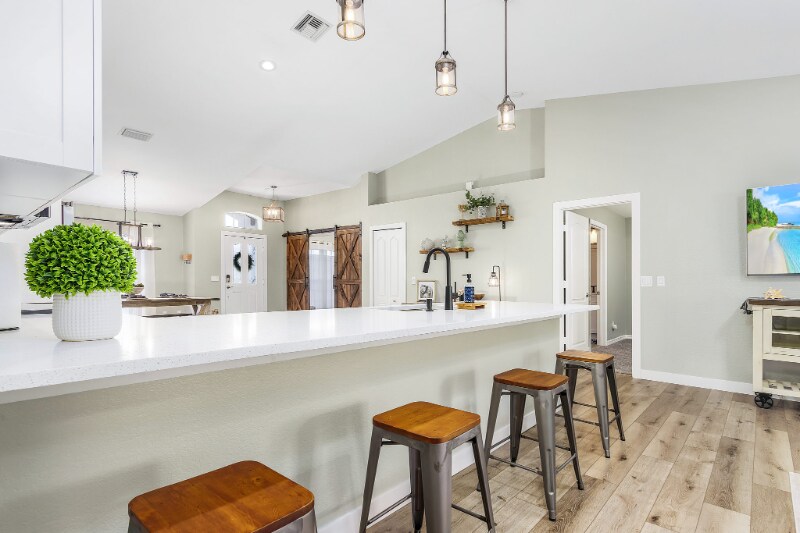 Building Photo - 1300 SE 5th Terrace