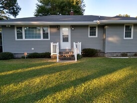 Building Photo - 103 Farm Dr