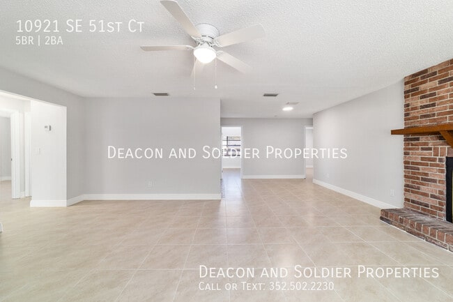 Building Photo - 10921 SE 51st Ct