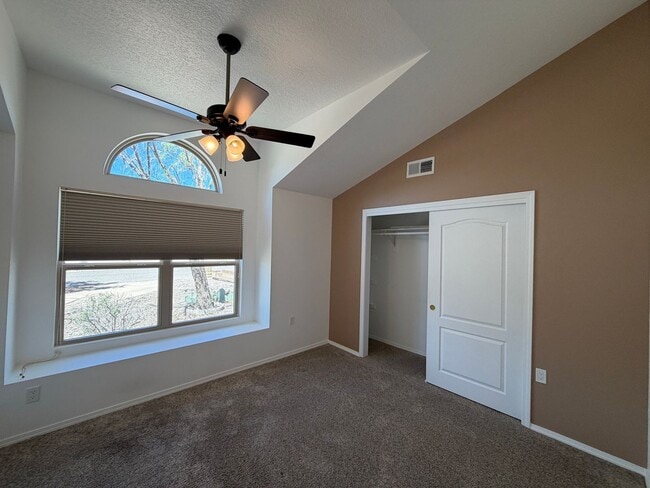 Building Photo - 3 Bedroom Single Story Home Available Near Corrales Rd & Highway 528 in Rio Rancho!
