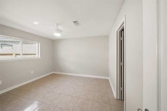 Building Photo - 2526 Appian Wy