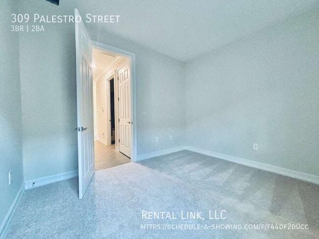 Building Photo - 309 Palestro St