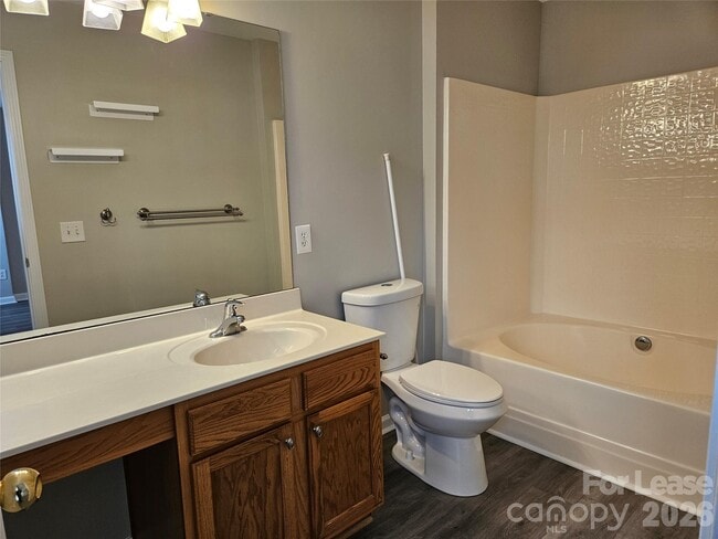 Building Photo - 10427 Alexander Martin Ave