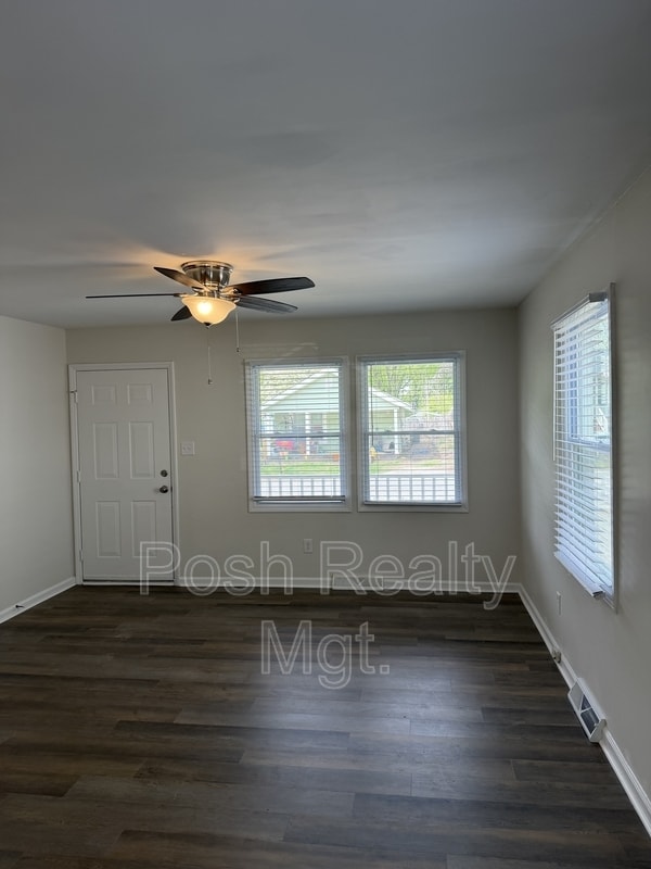 Building Photo - 1117 Van Wert St