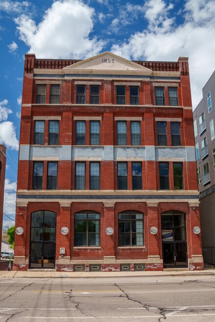 Building Photo - 1017 S 2nd St