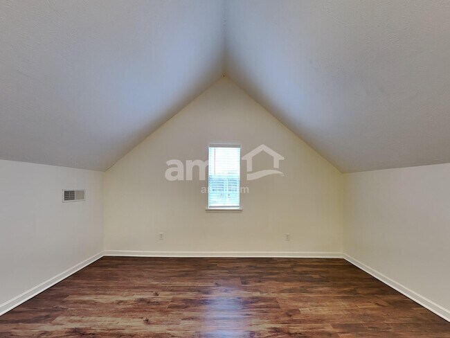 Building Photo - 109 Magnolia Dr