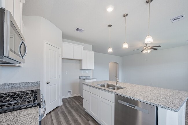 Building Photo - 1101 Davy St