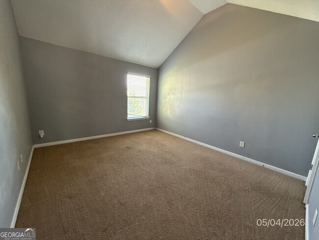 Building Photo - 1002 Odelle Cir
